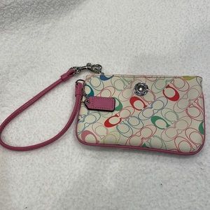 COACH DESIGNER PINK WRISTLET PURSE BAG